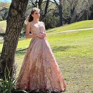 Pink princess prom dress!!